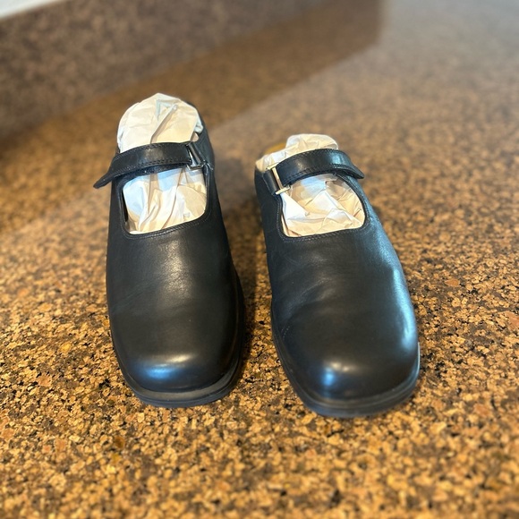 Naot Black Leather Mules Slip-On Mules Sz: 42  11 - Picture 9 of 9